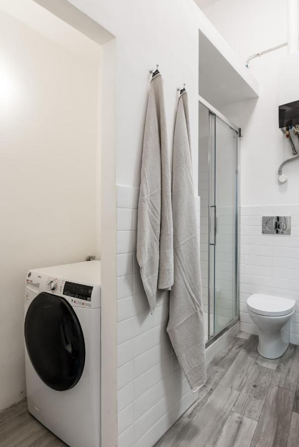 Acquario 5' Free Wifi & Netflix "Prione" By Tilo Apartment'S 제노바 외부 사진